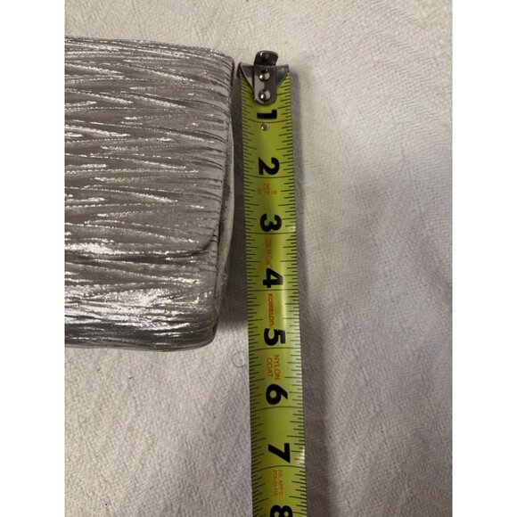 NYTLITES Silver Metallic Pleated Evening Clutch Purse Chain Strap Snap Closure - Picture 7 of 7
